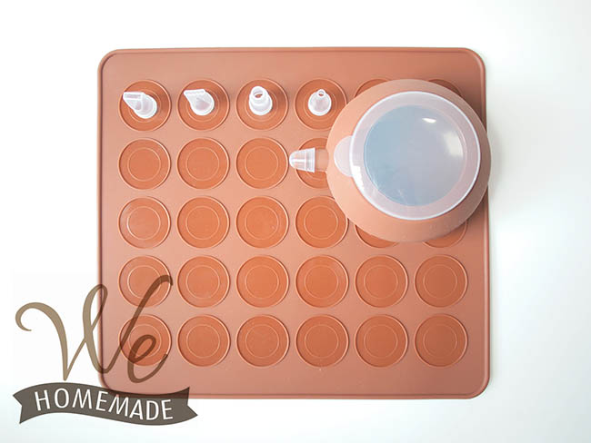 ML07 Silicon Macaron set แผ่น มาการอง ซิลิโคน 30 หลุม + ML03 ถุงบีบซิลิโคน พร้อม หัวบีบ 4 แบบ